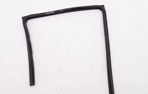 Mitsubishi Canter Rubber seal rear door window/glass 