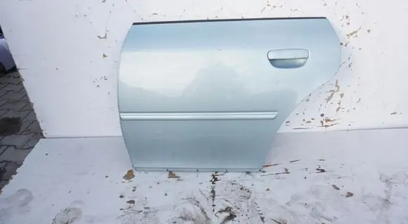 Audi A4 S4 B5 8D Rear door