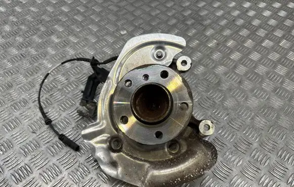 BMW i3 Front wheel hub 685215902