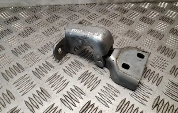 Opel Vivaro Front door upper hinge 311772H