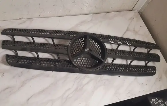 Mercedes-Benz ML W163 Front grill 1638800185