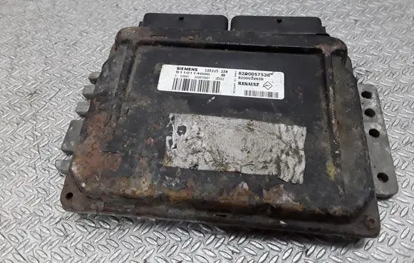 Renault Scenic I Engine control unit/module S110114000 8200057536