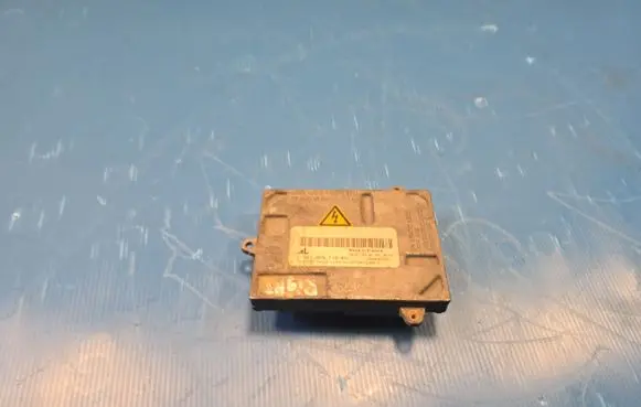 Audi A4 S4 B7 8E 8H Headlight ballast module Xenon 1307329115