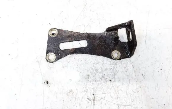 Nissan Murano Z50 Engine mounting bracket