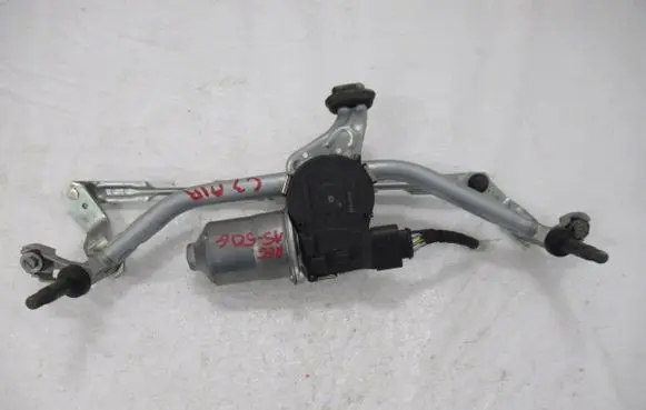 Citroen C3 Aircross Front wiper linkage and motor
