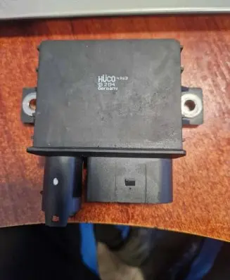 BMW X5 E70 Glow plug pre-heat relay 12217800156 12218591724 7800156