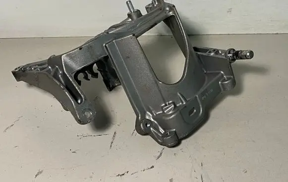 Peugeot 308 Fuel filter bracket/mount holder 9678325480