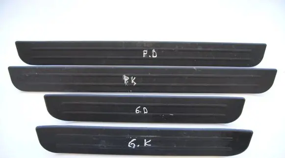 Mazda CX-7 sill trim set (inner) EG21687F0 EG21687G0