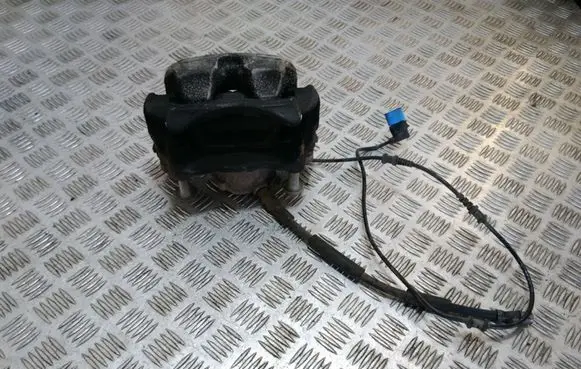 Mercedes-Benz C W205 Front brake caliper A2054214900