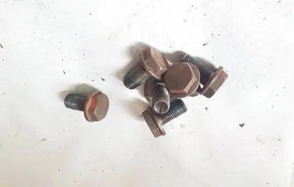 Skoda Fabia Mk1 (6Y) Nuts/bolts 