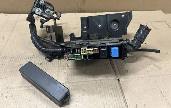 Nissan Juke I F15 Fuse box set