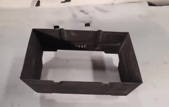 Battery box tray