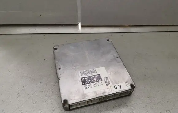 Toyota RAV 4 (XA20) Engine control unit/module 8966142B50 1758005480