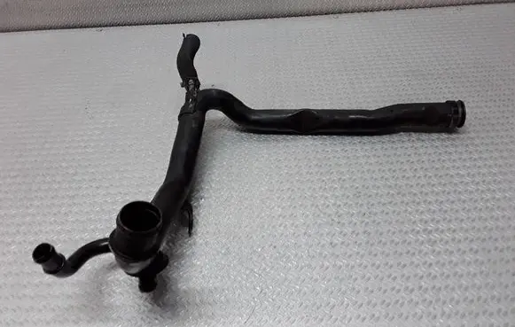Audi A6 S6 C5 4B Engine coolant pipe/hose