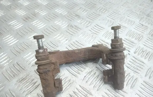 Citroen C3 Picasso Brake caliper pad carrier rear 