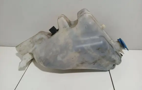 Audi TT Mk1 Windshield washer fluid reservoir/tank 8N0955453A