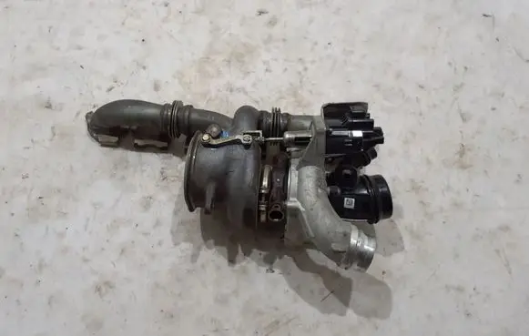 BMW 4 G22 G23 G24 G26 Turbo 8679022