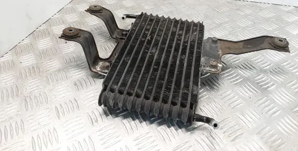 Mitsubishi Pajero Oil filter mounting bracket