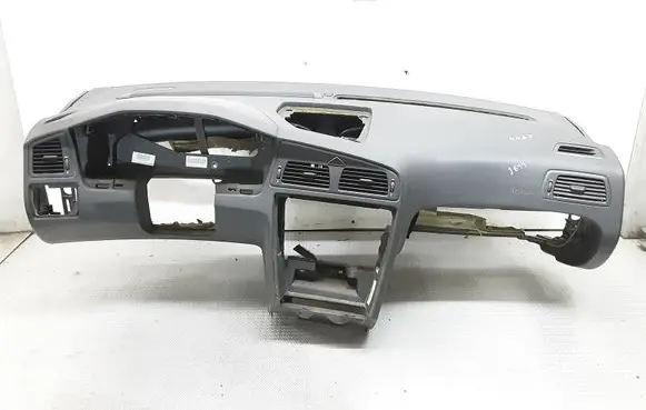 Volvo V70 Dashboard 9177707