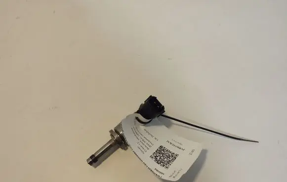 Nissan Pulsar Fuel injector H820114164 4350R0060
