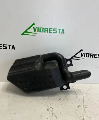 Intake resonator