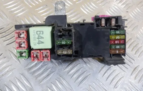 Volkswagen Polo V 6R Fuse module 6C0941824B 24062013 0000502