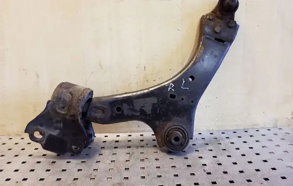 Front lower control arm/wishbone