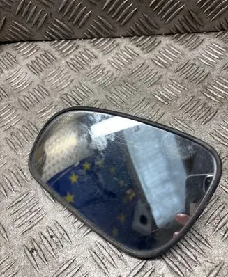 Volvo V70 Wing mirror glass 3001999