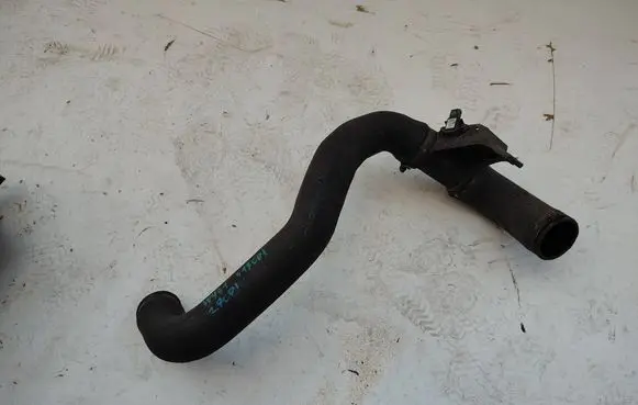 Mercedes-Benz Sprinter W901 W902 W903 W904 Air intake hose/pipe 