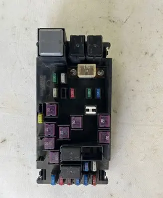 Subaru Impreza III Fuse box set mb200200b