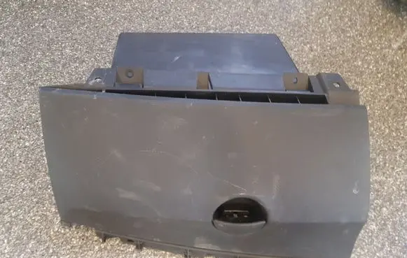 Fiat 500E Glove box H182569 5VG99JXWAE