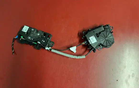 BMW X1 F48 F49 Tailgate/trunk/boot lock/catch/latch 2712440 7374006