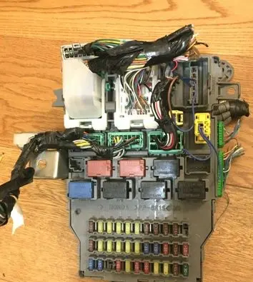 Honda Accord Fuse module 32757SEA A000011 123456789012