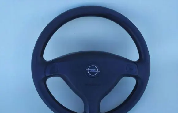 Opel Zafira A Steering wheel