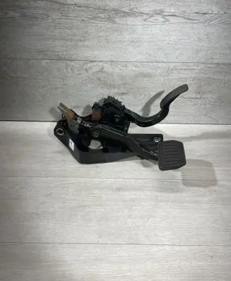 Tesla Model 3 Brake pedal 104469200D KSR211371548050
