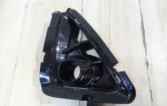 Hyundai i30 Front bumper lower grill 86561Q0000