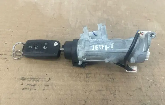 Volkswagen Jetta VI Ignition lock 1K0905851B 0149CD08D10