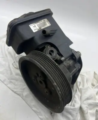 BMW 5 E60 E61 Power steering pump 6760956010 7693974101 13563F