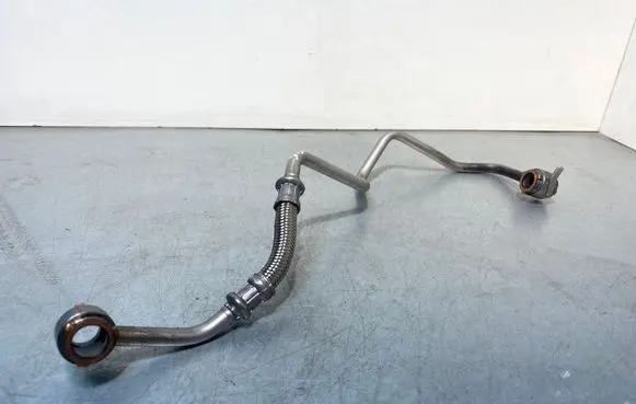 Peugeot 5008 Turbo turbocharger oiling pipe/hose 5008TURBINOSVAMZDELIS