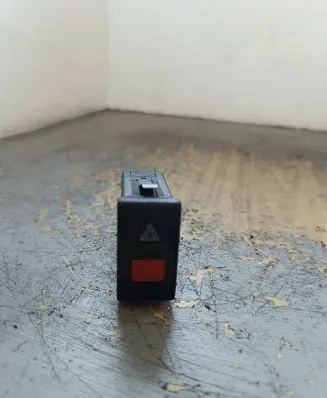 Audi A6 S6 C5 4B Hazard light switch 8D0941509C