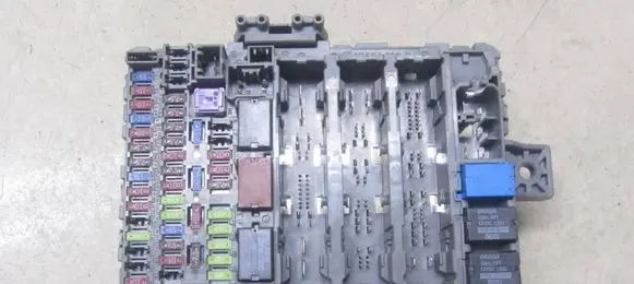 Honda CR-V Fuse box set T1G-E020