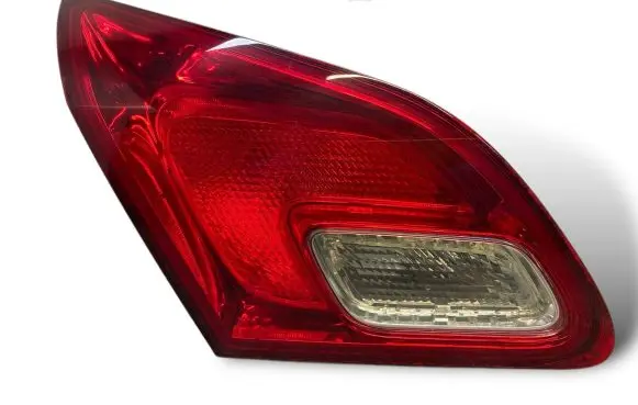Opel Astra J Tailgate rear/tail lights 8600601