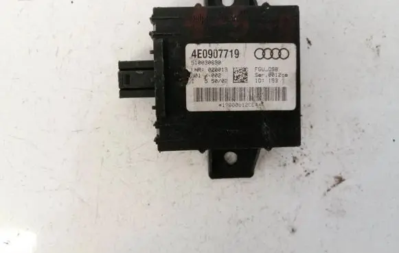 Audi A8 S8 D3 4E Alarm control unit/module 4e0907719 510030690
