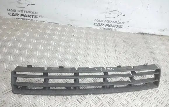 Volkswagen Golf IV Front bumper lower grill 1J0853677D