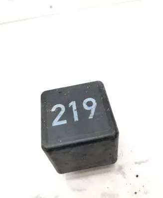 Audi A5 8T 8F Other relay 443951253AA 899574000