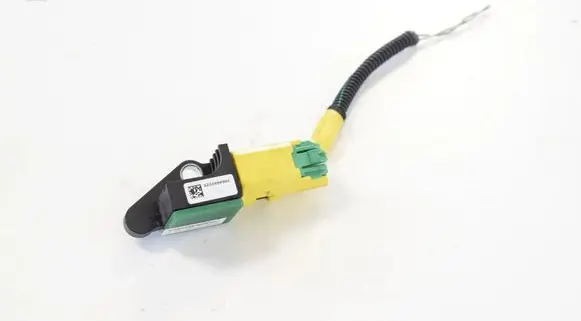 Volkswagen PASSAT CC Airbag deployment crash/impact sensor 220245101