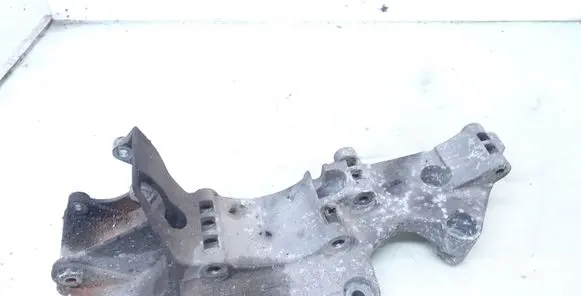 Volkswagen Sharan Generator/alternator bracket 045903143C