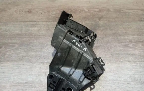 Volvo V40 Rear door exterior handle/bracket 31276222 933448105