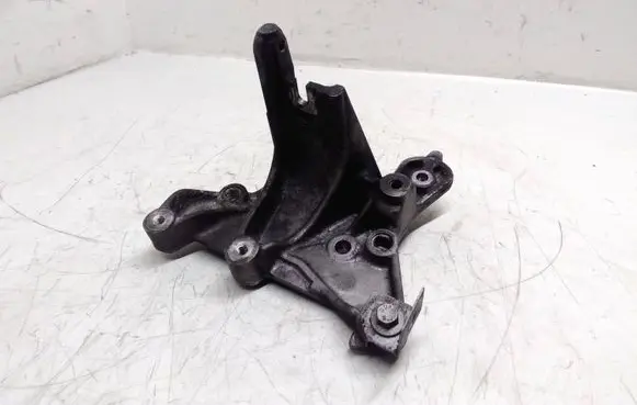 Ford Galaxy Engine mounting bracket 9656392880
