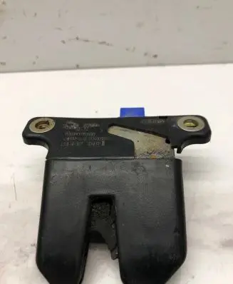 Audi A4 S4 B6 8E 8H Tailgate/trunk/boot lock/catch/latch 4B5827505D